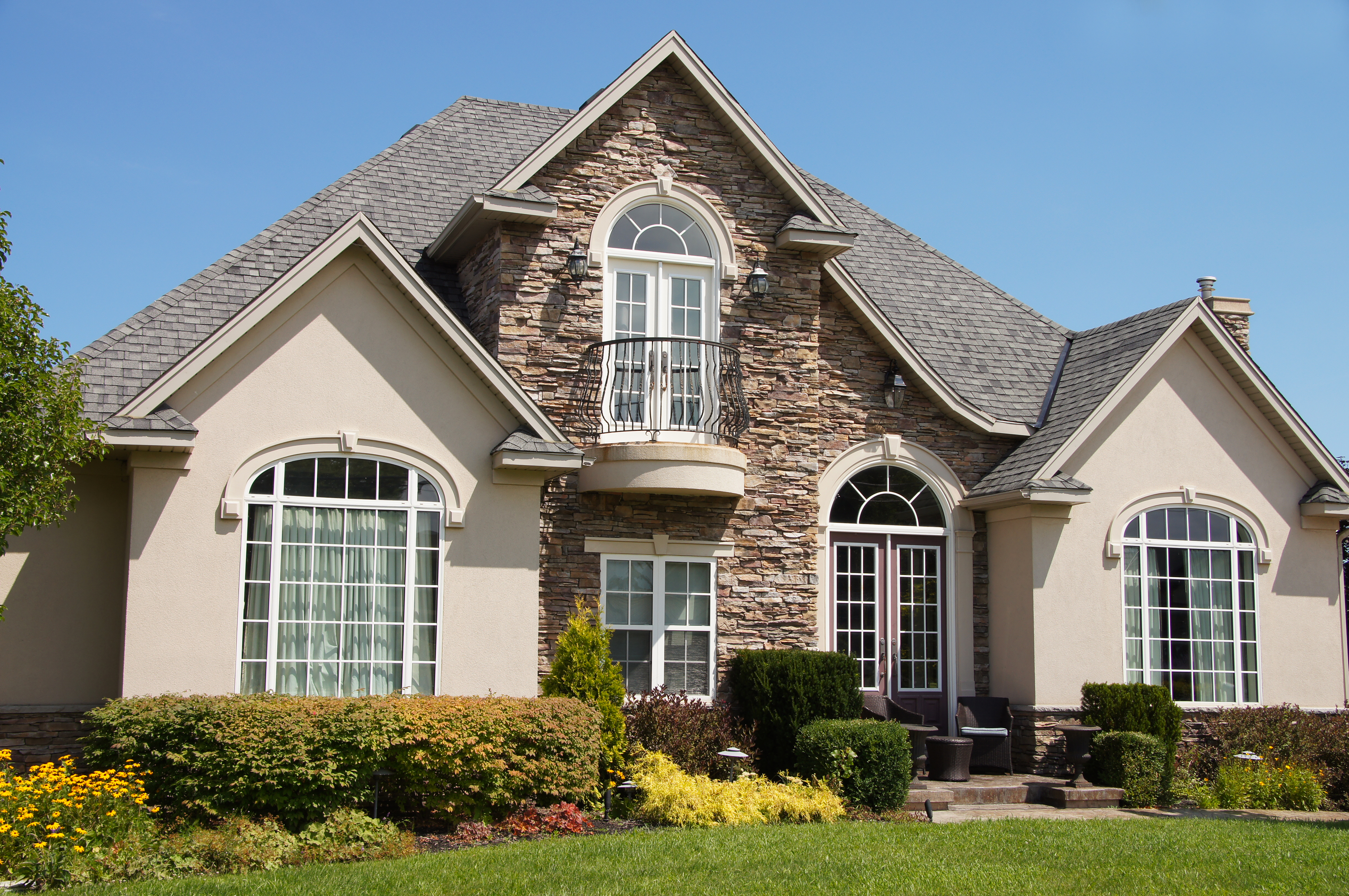 Stucco Maintenance to Help Prepare Your Home for Winter